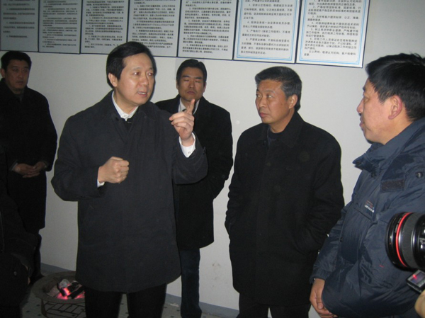 河南省科技廳副廳長來我公司調(diào)研技術(shù)攻關(guān)和產(chǎn)品研發(fā)情況