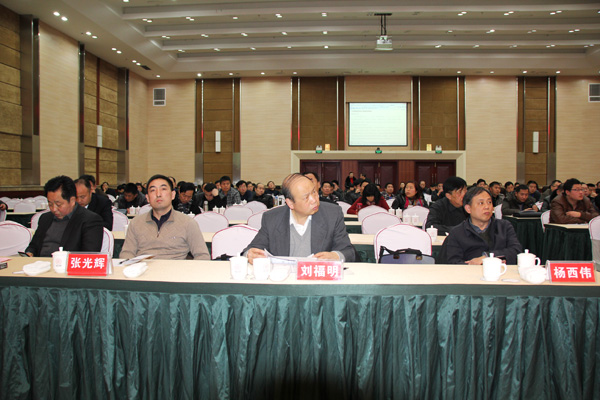中國（信陽）建筑外墻保溫技術(shù)研討會(住房和城鄉(xiāng)建設(shè)部科技發(fā)展促進(jìn)中心主辦，信陽天意節(jié)能技術(shù)有限公司承辦)正式召開